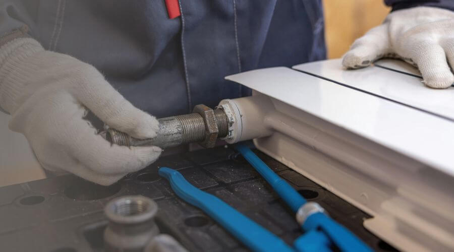 Professional water heater repair services in Oakford, IL